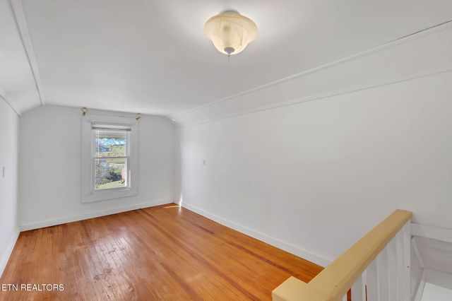 2873 Main St, Surgoinsville, TN 37873