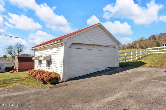 2873 Main St, Surgoinsville, TN 37873