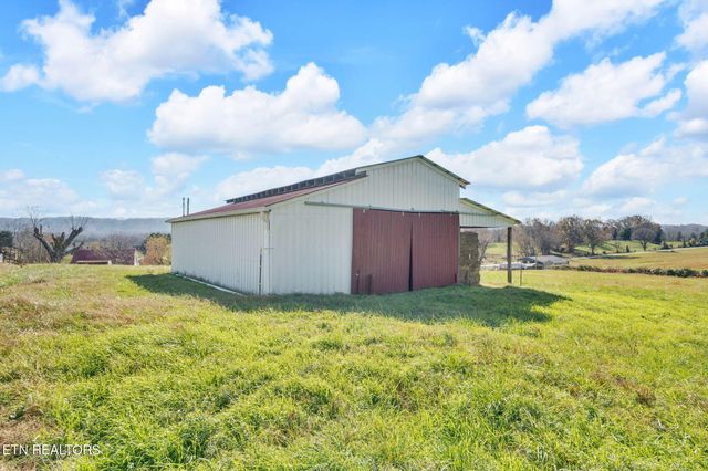 2873 Main St, Surgoinsville, TN 37873