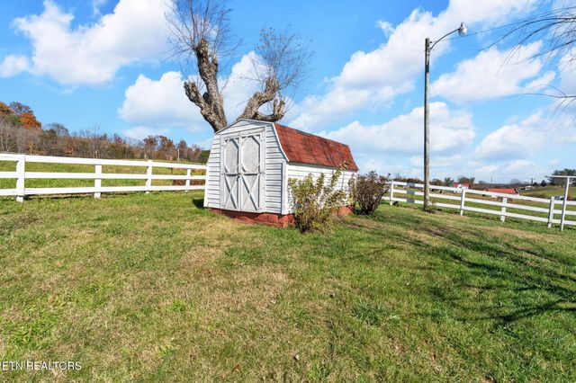 2873 Main St, Surgoinsville, TN 37873