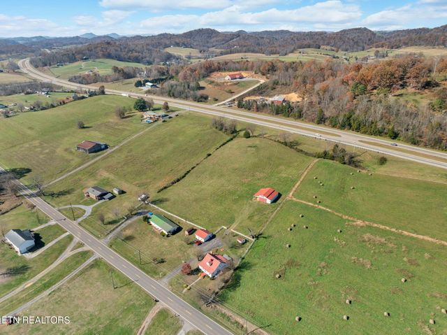 2873 Main St, Surgoinsville, TN 37873