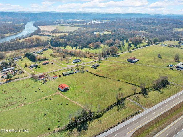 2873 Main St, Surgoinsville, TN 37873