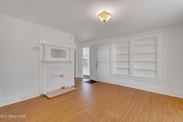 2873 Main St, Surgoinsville, TN 37873