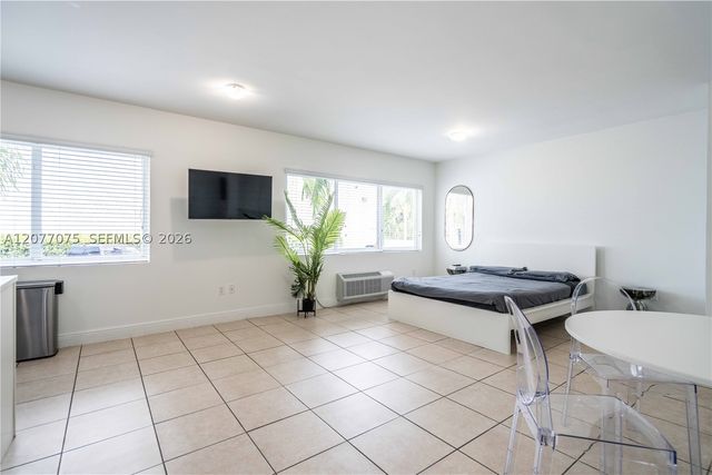 6971 Carlyle Ave 102, Miami Beach, FL 33141