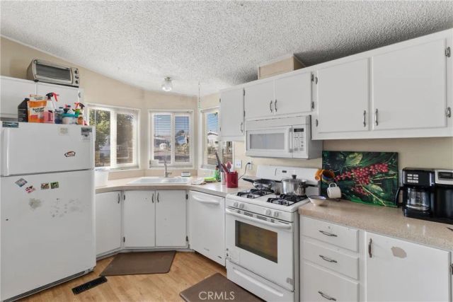 4209 W Rosamond 85, Rosamond, CA 93560