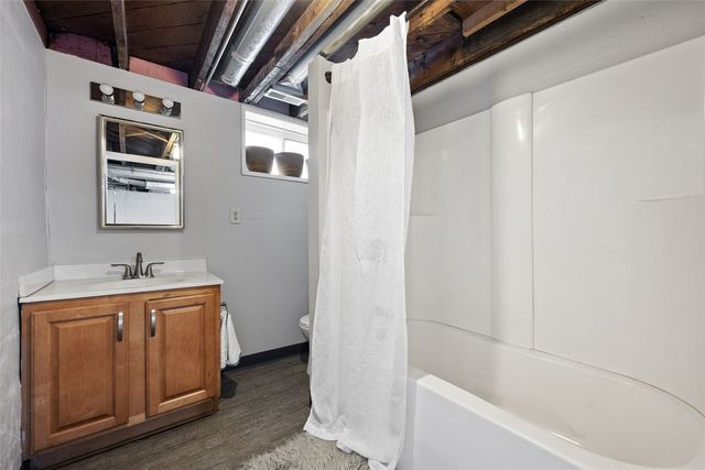 816 9th Street NW, Cedar Rapids, IA 52405