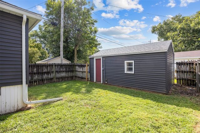 816 9th Street NW, Cedar Rapids, IA 52405