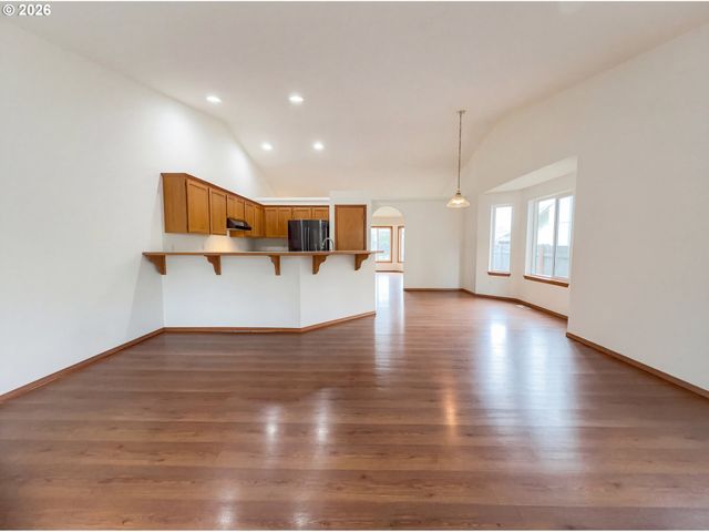 8641 Ne WINDSTONE St, Beaverton, OR 97006