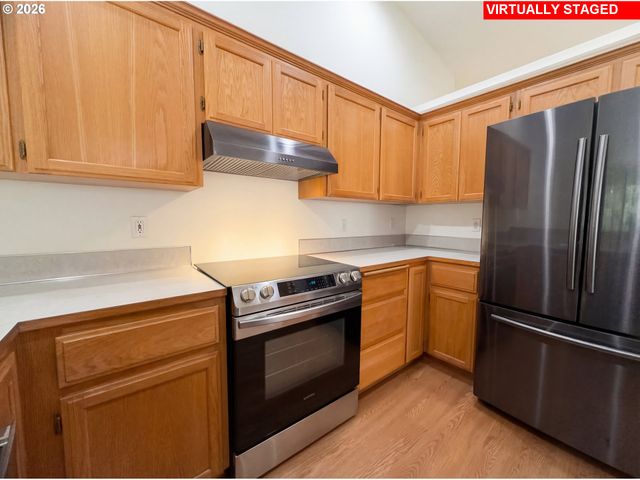 8641 Ne WINDSTONE St, Beaverton, OR 97006