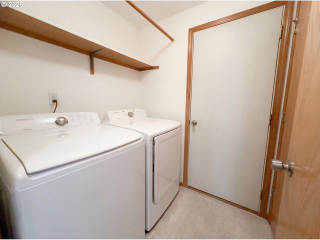 8641 Ne WINDSTONE St, Beaverton, OR 97006