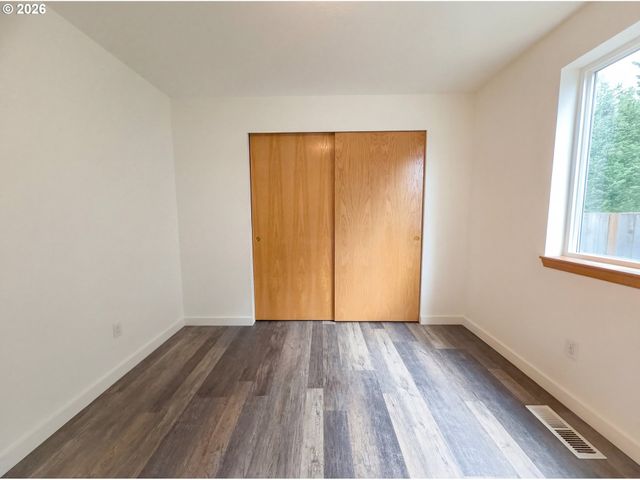 8641 Ne WINDSTONE St, Beaverton, OR 97006