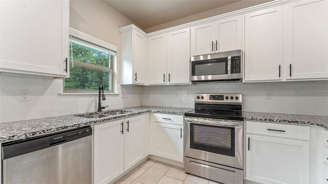 17 Kilsyth Drive, Bella Vista, AR 72715