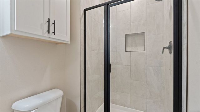 17 Kilsyth Drive, Bella Vista, AR 72715