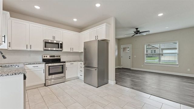 17 Kilsyth Drive, Bella Vista, AR 72715