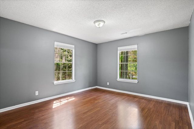 604 Pine Oaks Drive, Tunnel Hill, GA 30755