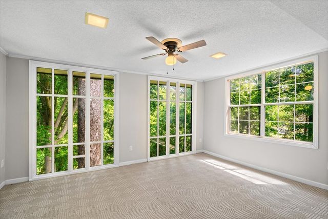 604 Pine Oaks Drive, Tunnel Hill, GA 30755