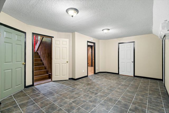 604 Pine Oaks Drive, Tunnel Hill, GA 30755
