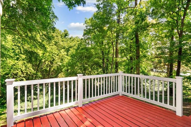 604 Pine Oaks Drive, Tunnel Hill, GA 30755