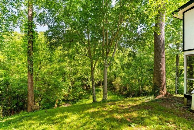 604 Pine Oaks Drive, Tunnel Hill, GA 30755