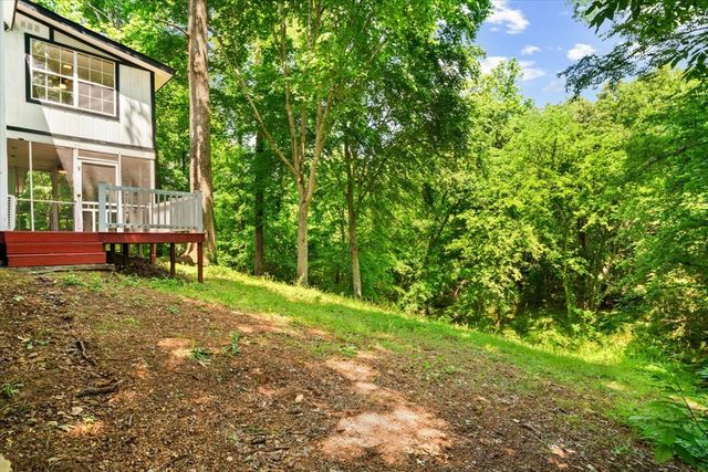 604 Pine Oaks Drive, Tunnel Hill, GA 30755