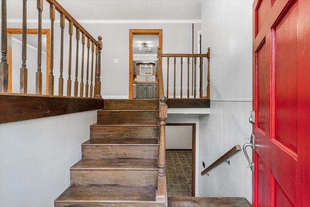 604 Pine Oaks Drive, Tunnel Hill, GA 30755
