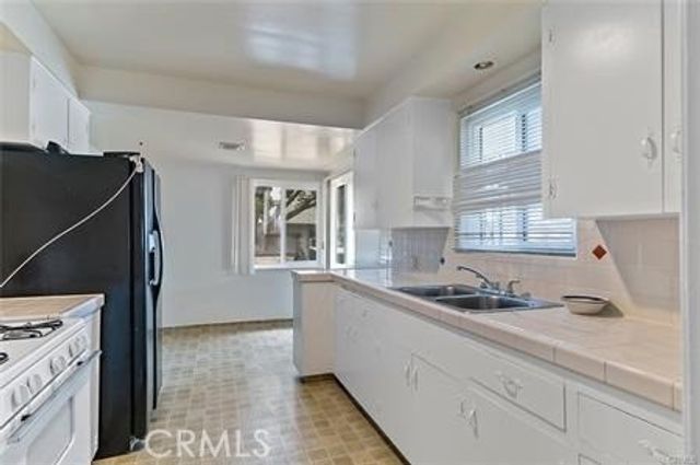 835 E Foothill Boulevard, Monrovia, CA 91016