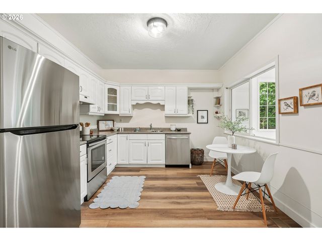 4915 Se 61ST Ave, Portland, OR 97206