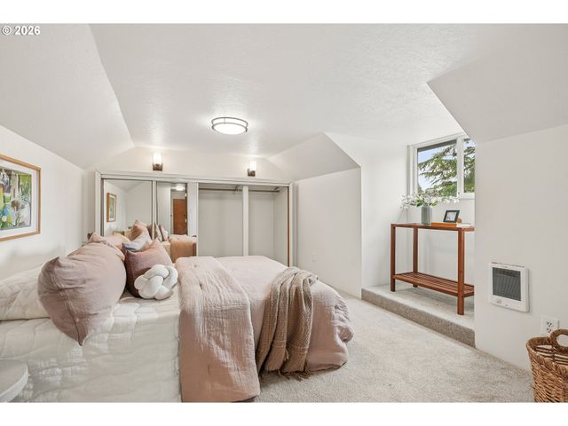 4915 Se 61ST Ave, Portland, OR 97206