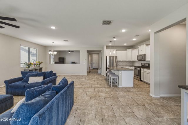 4229 W VALLEY VIEW Drive, Laveen, AZ 85339