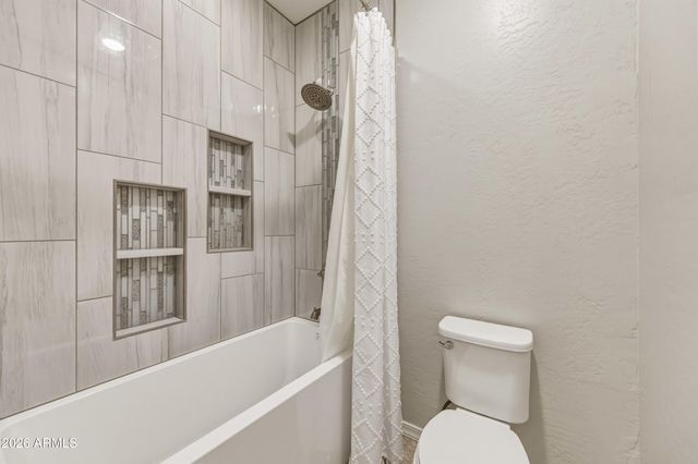 4229 W VALLEY VIEW Drive, Laveen, AZ 85339