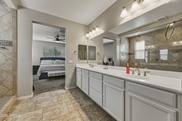 4229 W VALLEY VIEW Drive, Laveen, AZ 85339