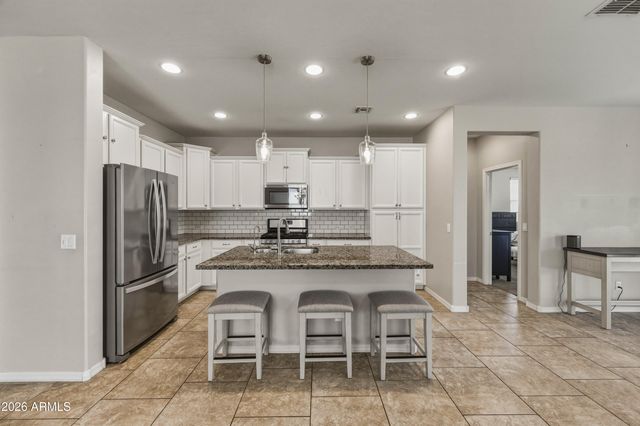 4229 W VALLEY VIEW Drive, Laveen, AZ 85339