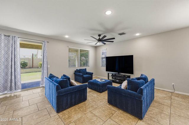 4229 W VALLEY VIEW Drive, Laveen, AZ 85339
