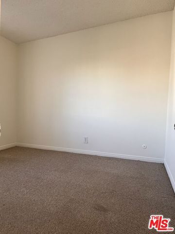 14435 Tiara Street, Van Nuys (los Angeles), CA 91401