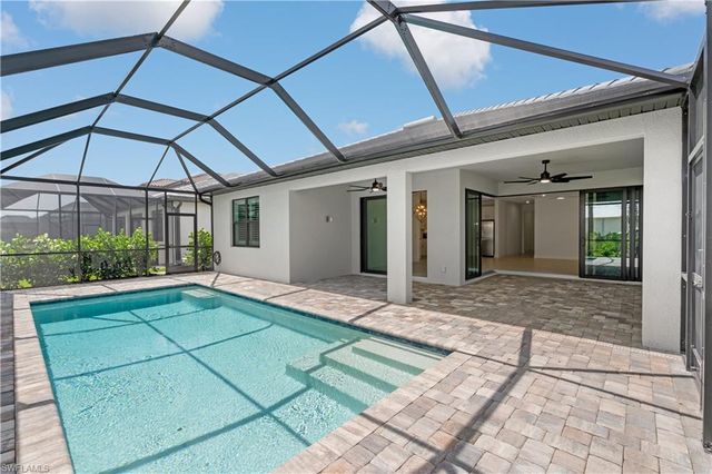 2104 Freemont WAY NE, Naples, FL 34120
