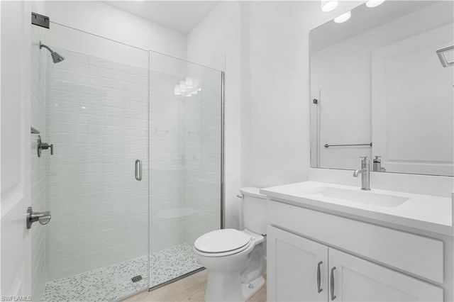2104 Freemont WAY NE, Naples, FL 34120