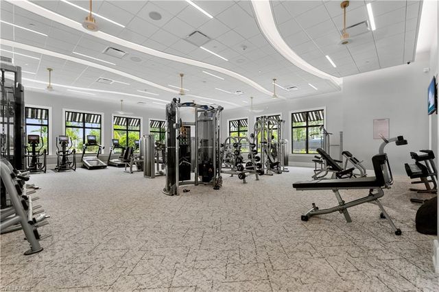 2104 Freemont WAY NE, Naples, FL 34120