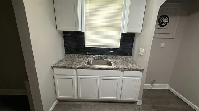 15055 Mark Twain Street, Detroit, MI 48227