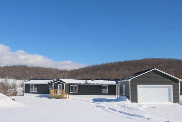 1056 Swamp Road, Sheldon, VT 05483