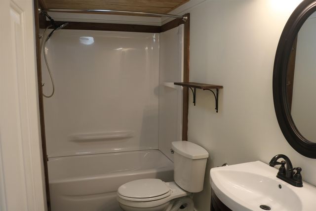 1056 Swamp Road, Sheldon, VT 05483