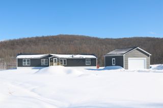 1056 Swamp Road, Sheldon, VT 05483