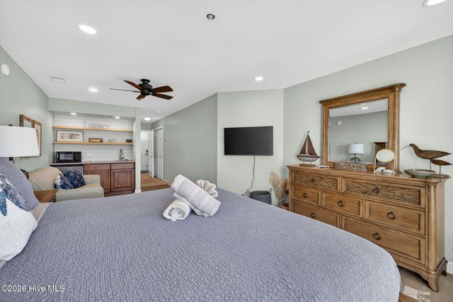 790 New River Inlet Road Unit 211b, Sneads Ferry, NC 28460