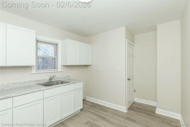 44686 Davis Drive, Utica, MI 48317