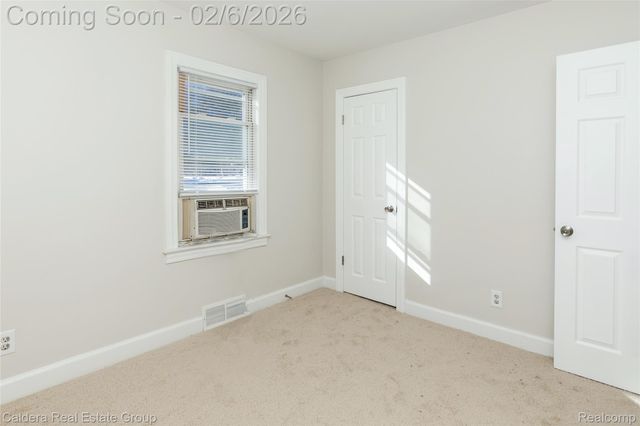 44686 Davis Drive, Utica, MI 48317