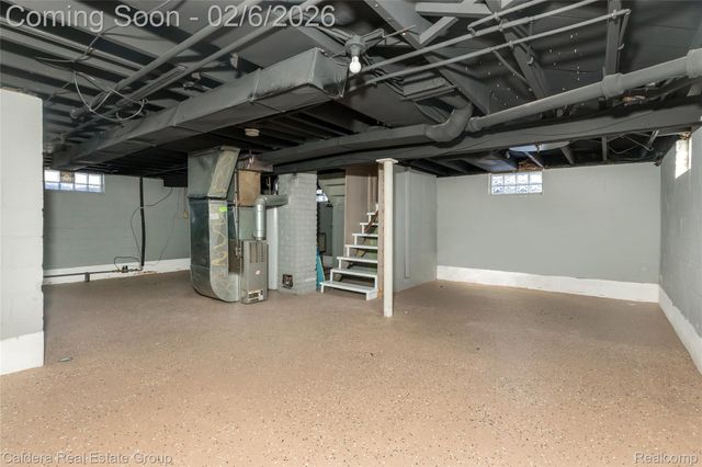 44686 Davis Drive, Utica, MI 48317