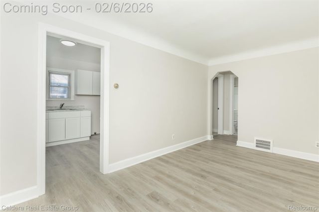 44686 Davis Drive, Utica, MI 48317