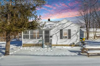 44686 Davis Drive, Utica, MI 48317