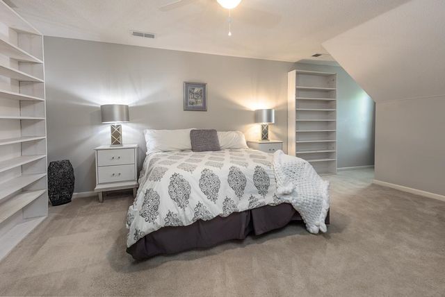 812 PLANTERS RIDGE DR, Collierville, TN 38017