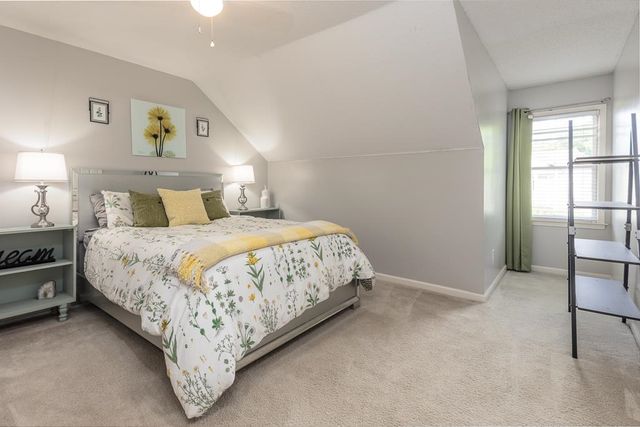 812 PLANTERS RIDGE DR, Collierville, TN 38017