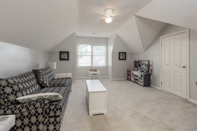 812 PLANTERS RIDGE DR, Collierville, TN 38017